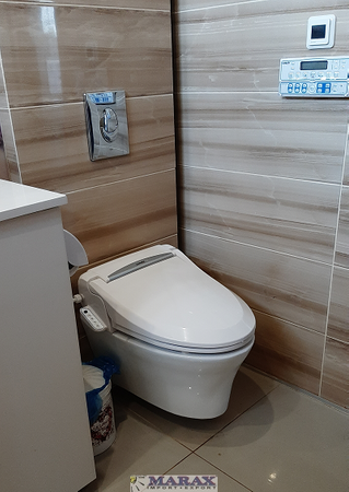 Elektroniczna, wielofunkcyjna deska myjąca WC z funkcją bidetu, podgrzewana deska myjąca XARAM Energy Q-7700  wersja krótka i długa